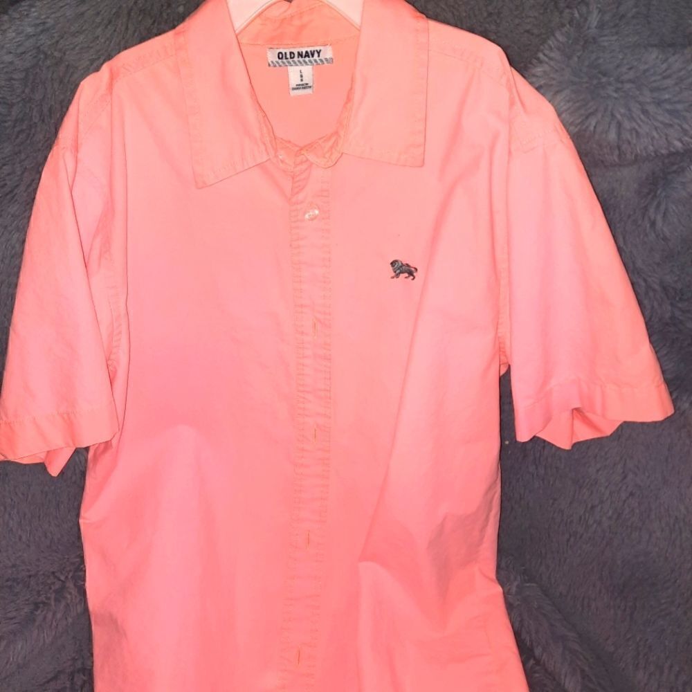 Old Navy button up shirt